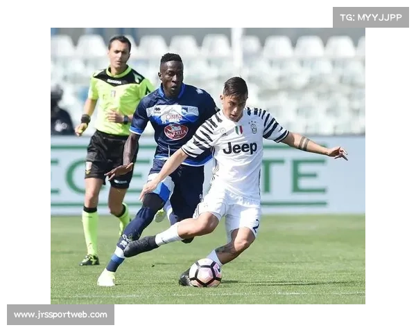 梦回南非世界杯，马马杜-库利巴利染红动作引发舆论热议